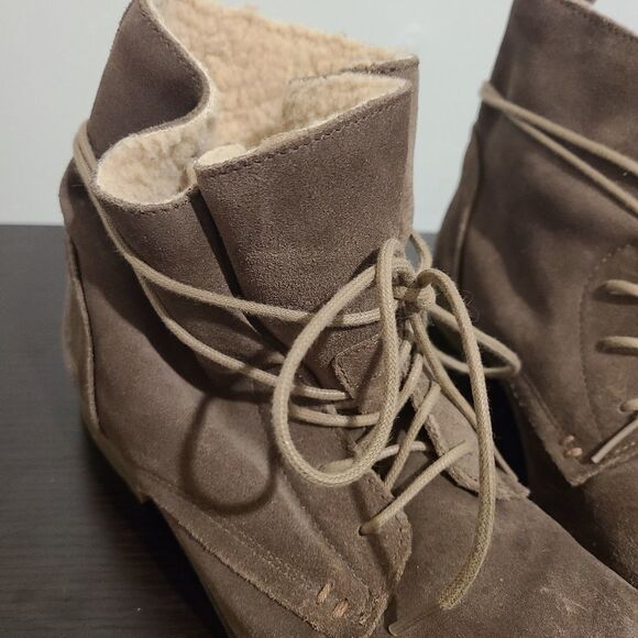 Steve Madden Taupe Real Suede Low Combat Boots 9 - Picture 7 of 10